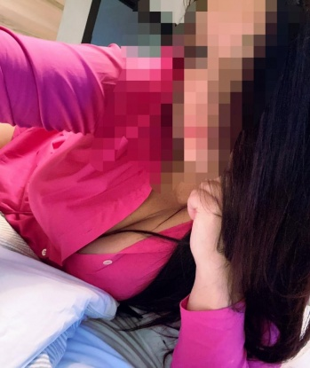 😘 Живу в Москве, где наша встреча будет полна страсти и наслаждения. 💋 У меня широкий спектр услуг, готовых удовлетворить твои самые сокровенные желания. 🌟 От классического секса до ролевых игр - мы сможем попробовать все, что пожелаешь. 💦 У меня есть множество положительных отзывов, которые подтверждают мою профессиональность. 🌹 Ты сможешь увидеть мои фото, чтобы убедиться в моей красоте и сексуальности. 📸 Не упусти возможность окунуться в мир наслаждения со мной! Пиши, и наши встречи будут незабываемыми. 🔥💫 Ангелина